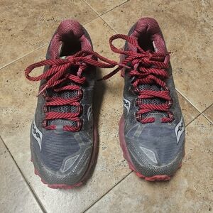 Saucony Peregrine 7 Trail Running Sneakers Size 8
